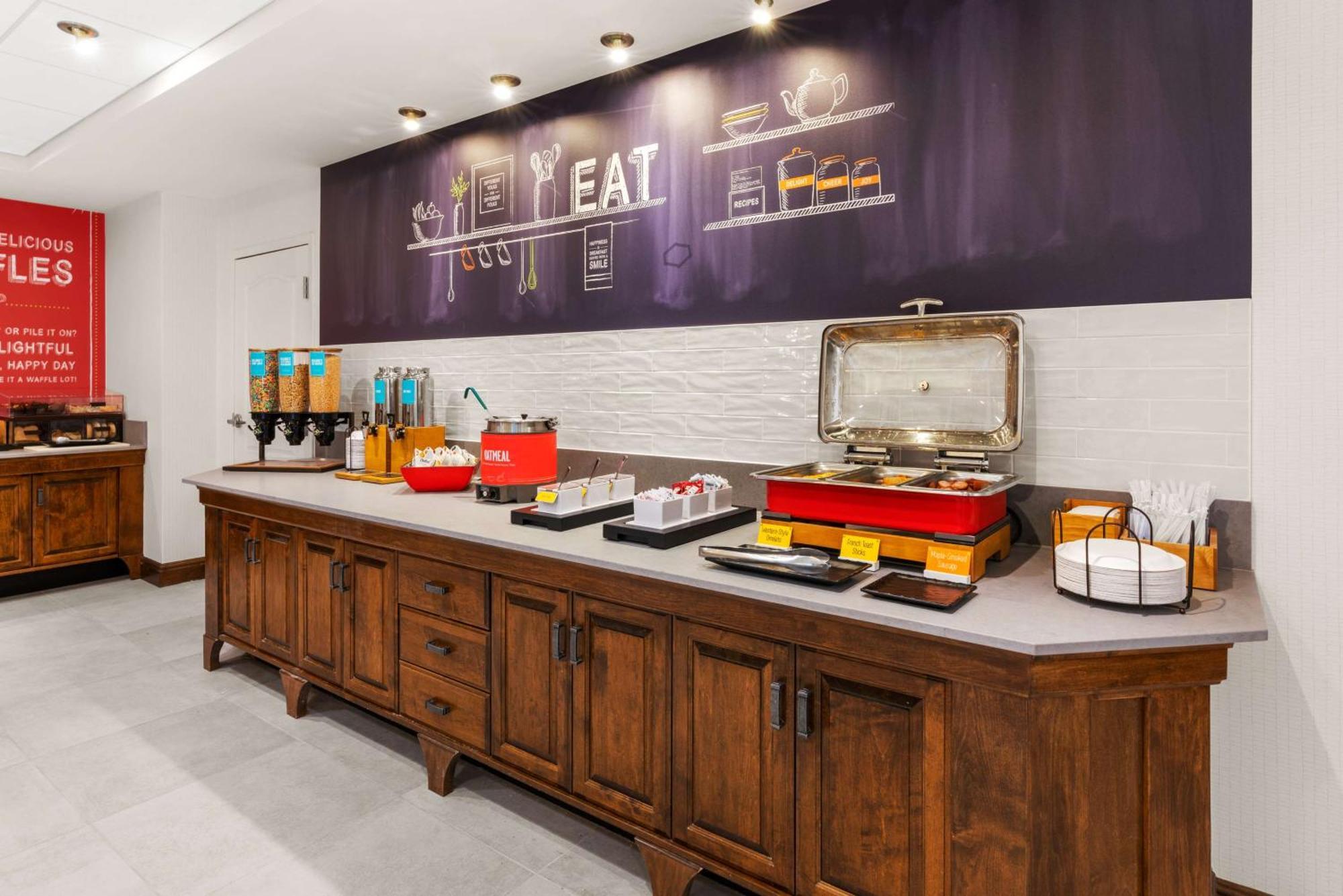 Hampton Inn&Suites Fairbanks Bagian luar foto