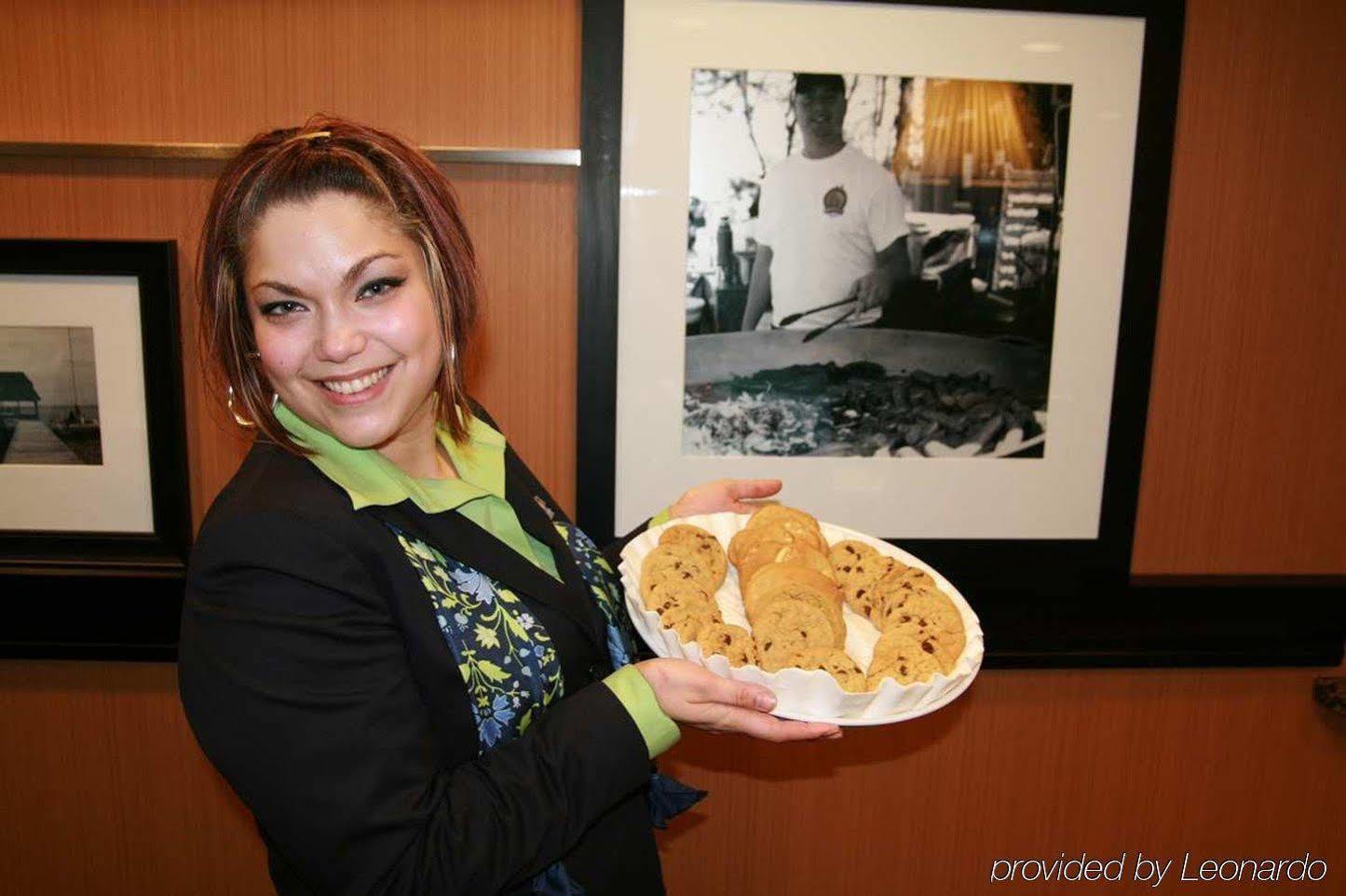 Hampton Inn&Suites Fairbanks Bagian luar foto